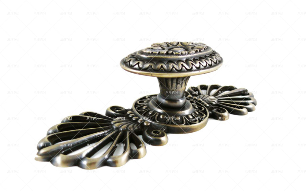 Ручка латунная дверная кноб Царская пов.сим.осн