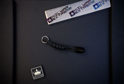 Паракордовый брелок-пуллер