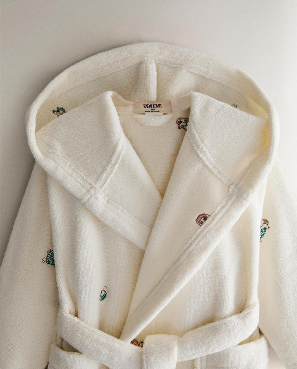 ZARA HOME ДЕТСКИЙ БАННЫЙ ХАЛАТ С СОБАКАМИ, ЭКРЮ