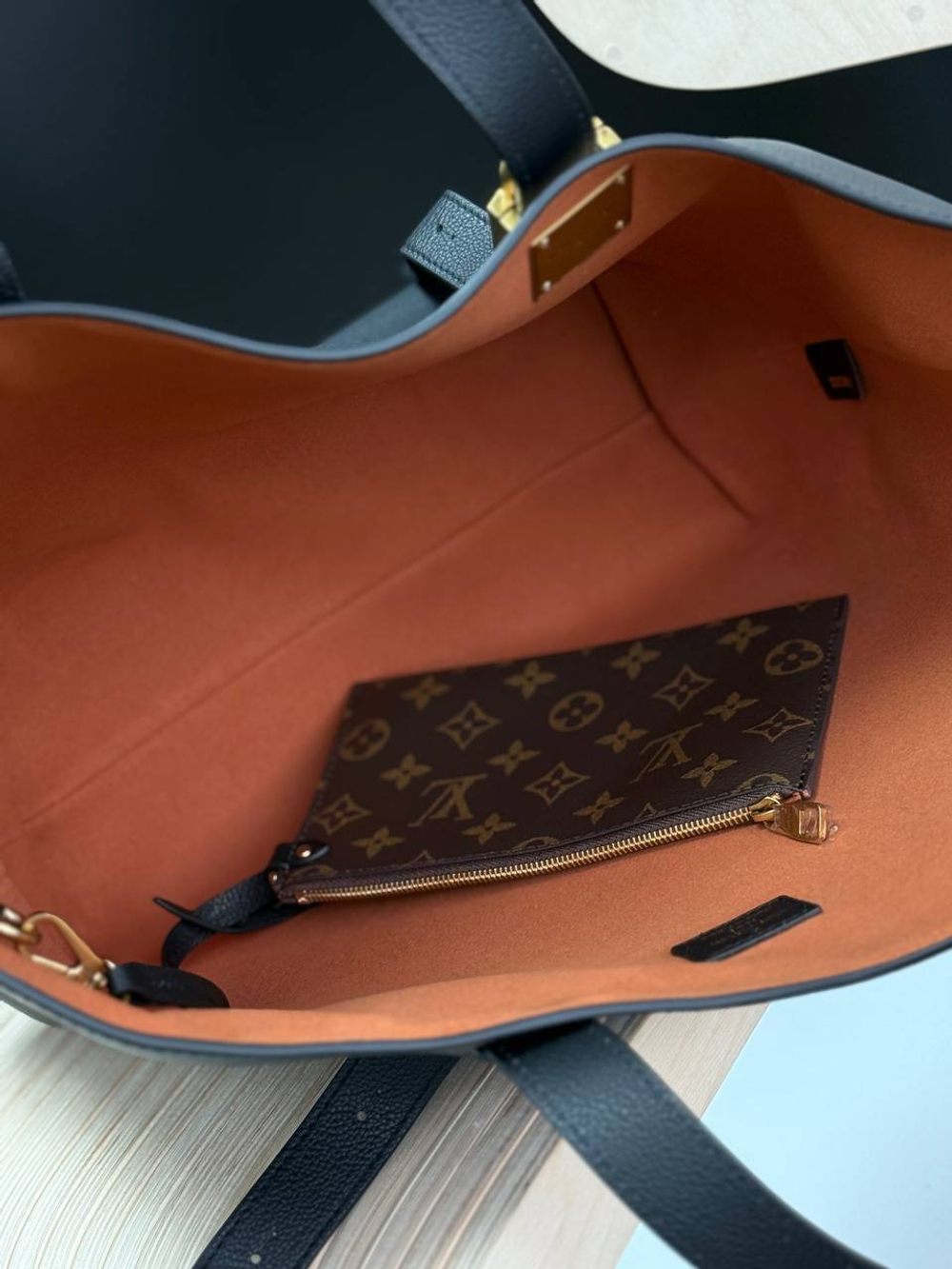 Сумка Louis Vuitton