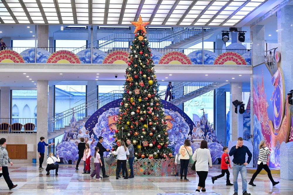 Макушка - звезда на елку «Рубиновая звезда»