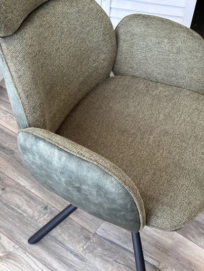 Стул VARDY 360 град.поворот. Brego-77 Зеленый, ткань/ 7525-156 Зеленый, велюр/Черный