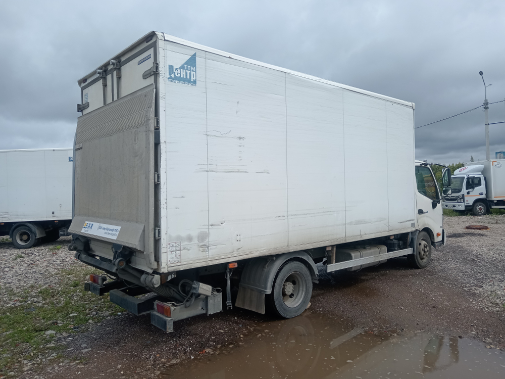 Центртранстехмаш АФ-4771* на шасси HINO 300 4x2 изотермический/рефрижератор с гидробортом (кат. C) А