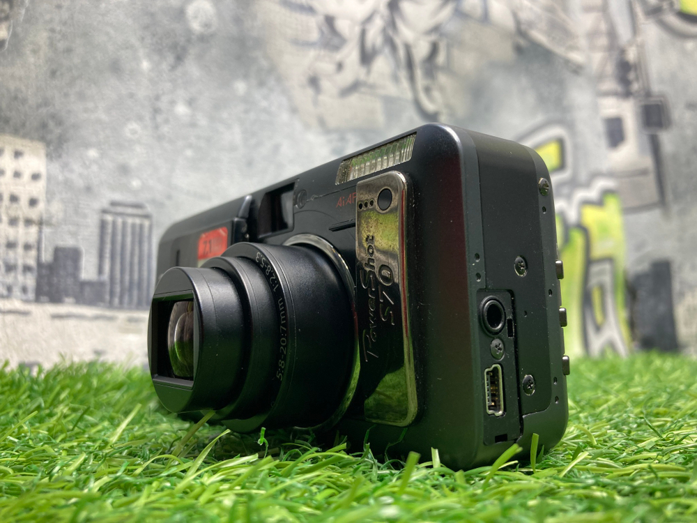 Canon PowerShot S70