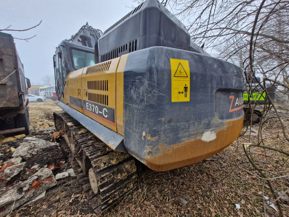 Zauberg E370* Экскаватор E370-C (Дизельный, 8,9 л, 328 л.с., АТ)