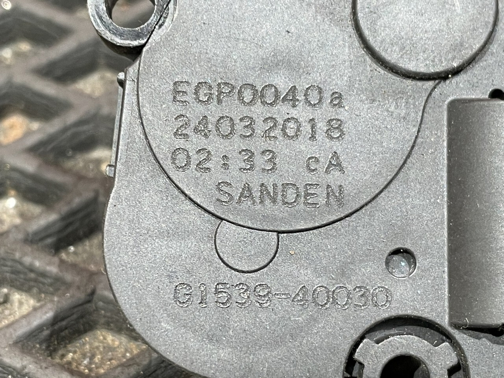 Моторчик заслонки отопителя 2018г