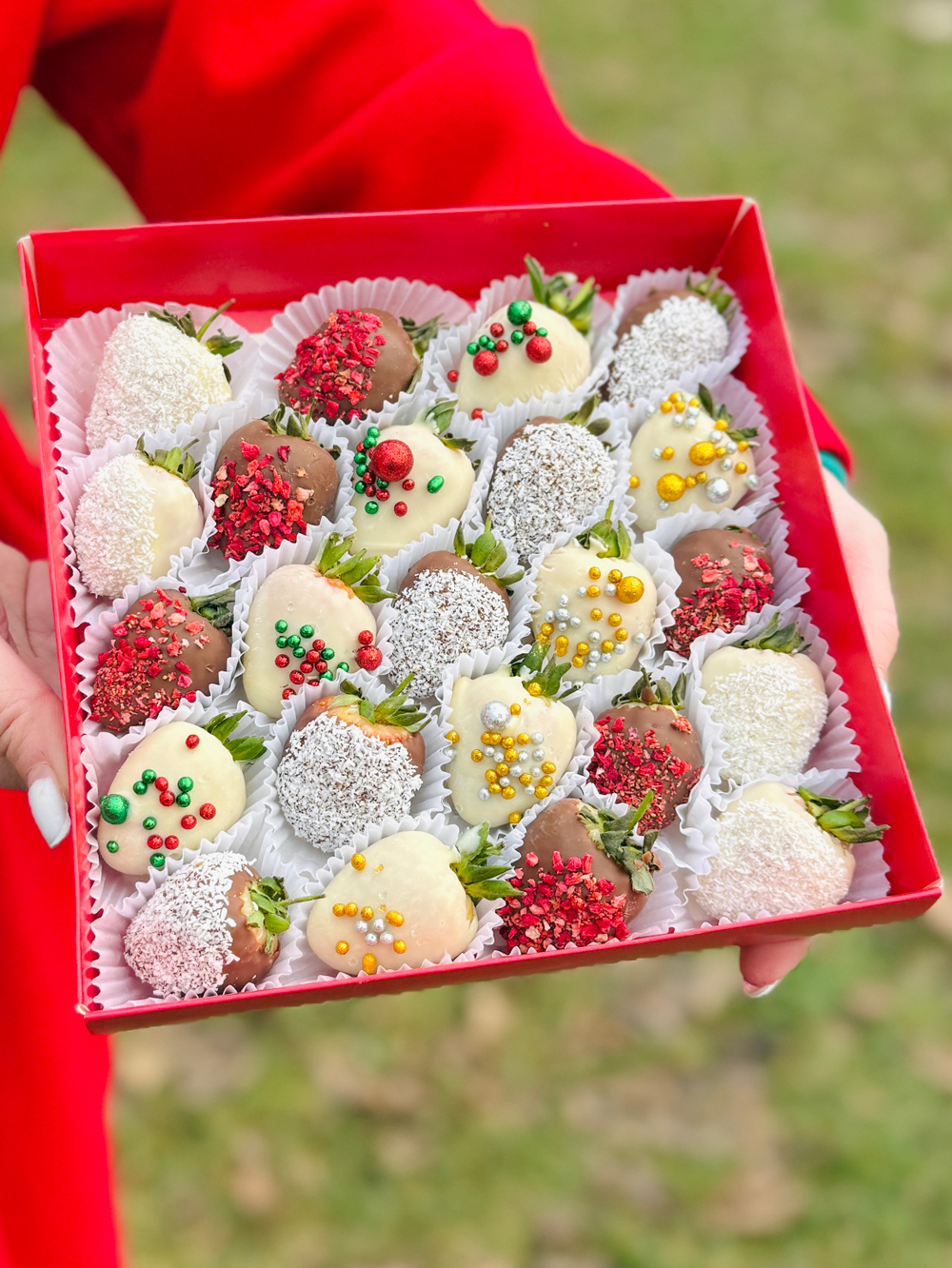 Клубника в шоколаде «Волшебство», 16-25 ягод