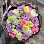 Сиреневый каприс — букет ароматных и интерьерных лунных роз