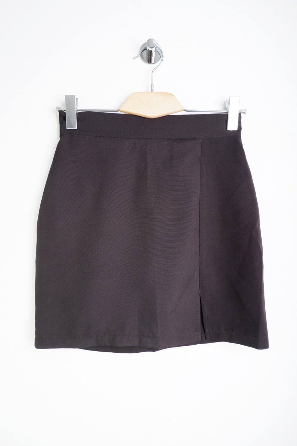 Юбка прямого кроя, визуально на 44 размер