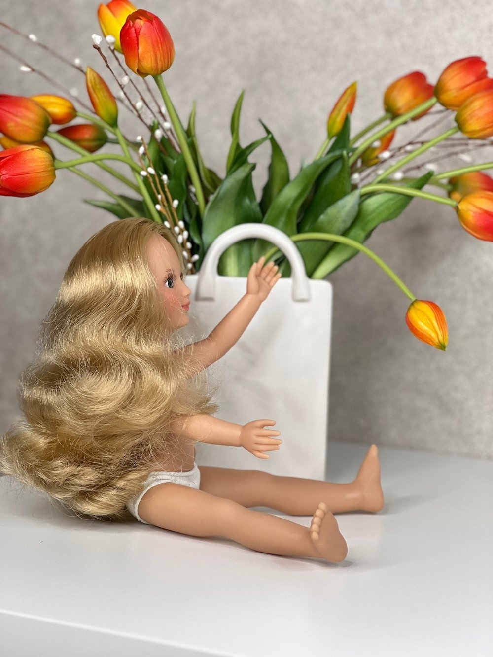 Кукла Nines виниловая 34см Leslie без одежды (1440W7)