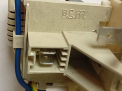 RST703DW кт18 Сетевой фильтр для стиральной машины Ariston 16003155400 б/у