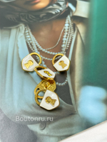 Пуговицы замочек золотистые с белой эмалью Скиапар.