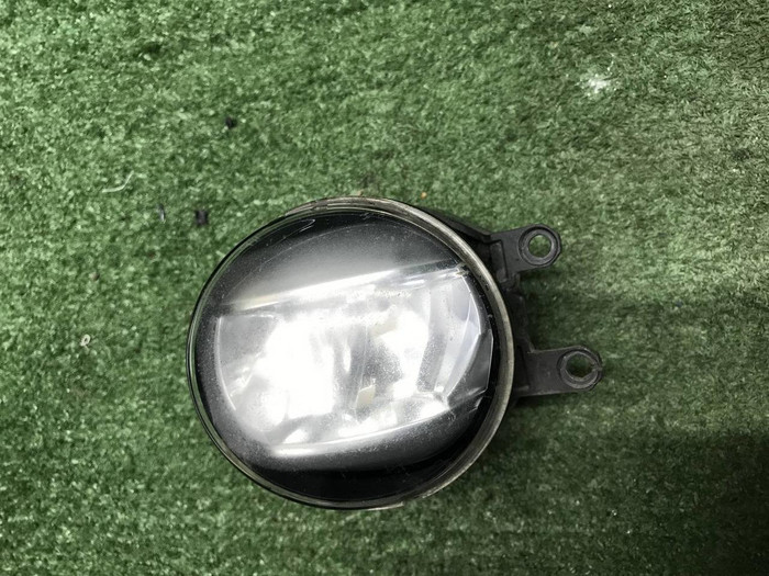 ПТФ левая Toyota Camry XV50 XV70 (2017-2021) LED