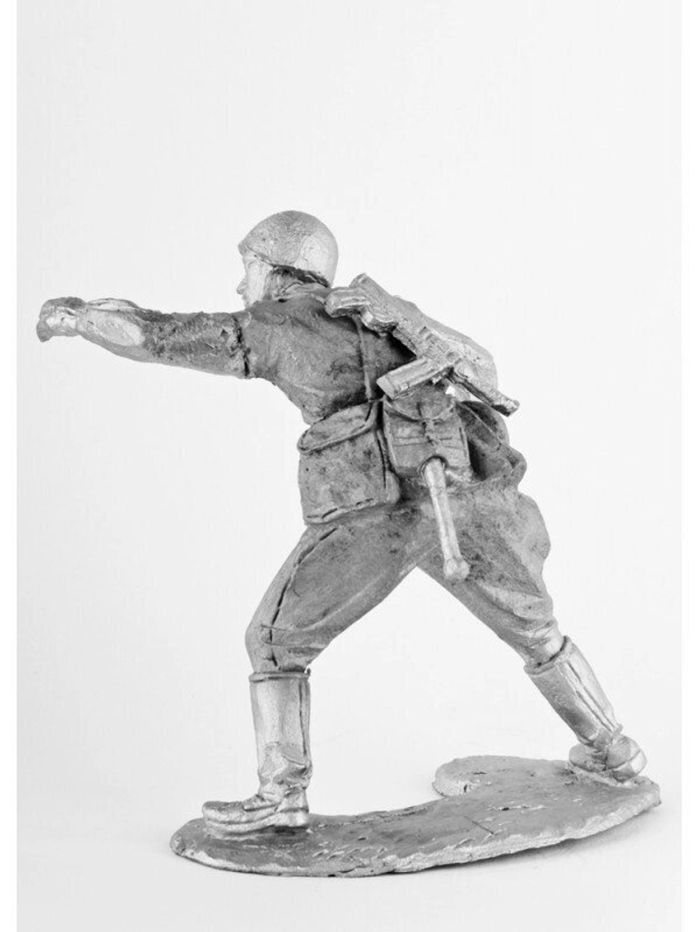 Оловянный солдатик Рядовой наводчик из расчета миномета №2