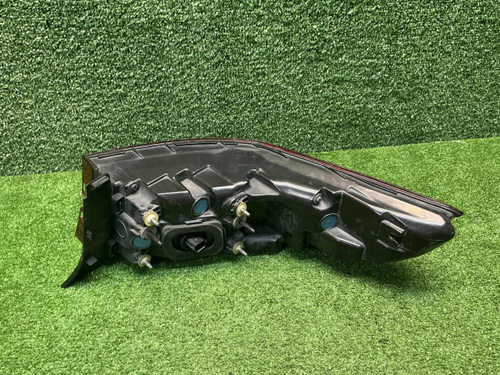 Фонарь левый внешний Genesis G80 2 (2020-2024)