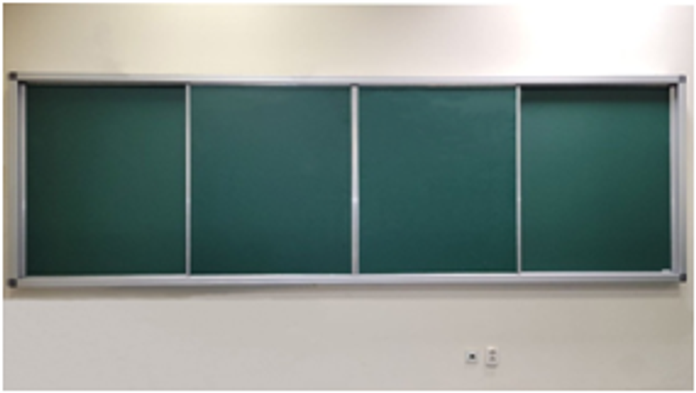 Настенная рельсовая система школьных досок с увеличенным фасадом и улучшенной легкостью движения