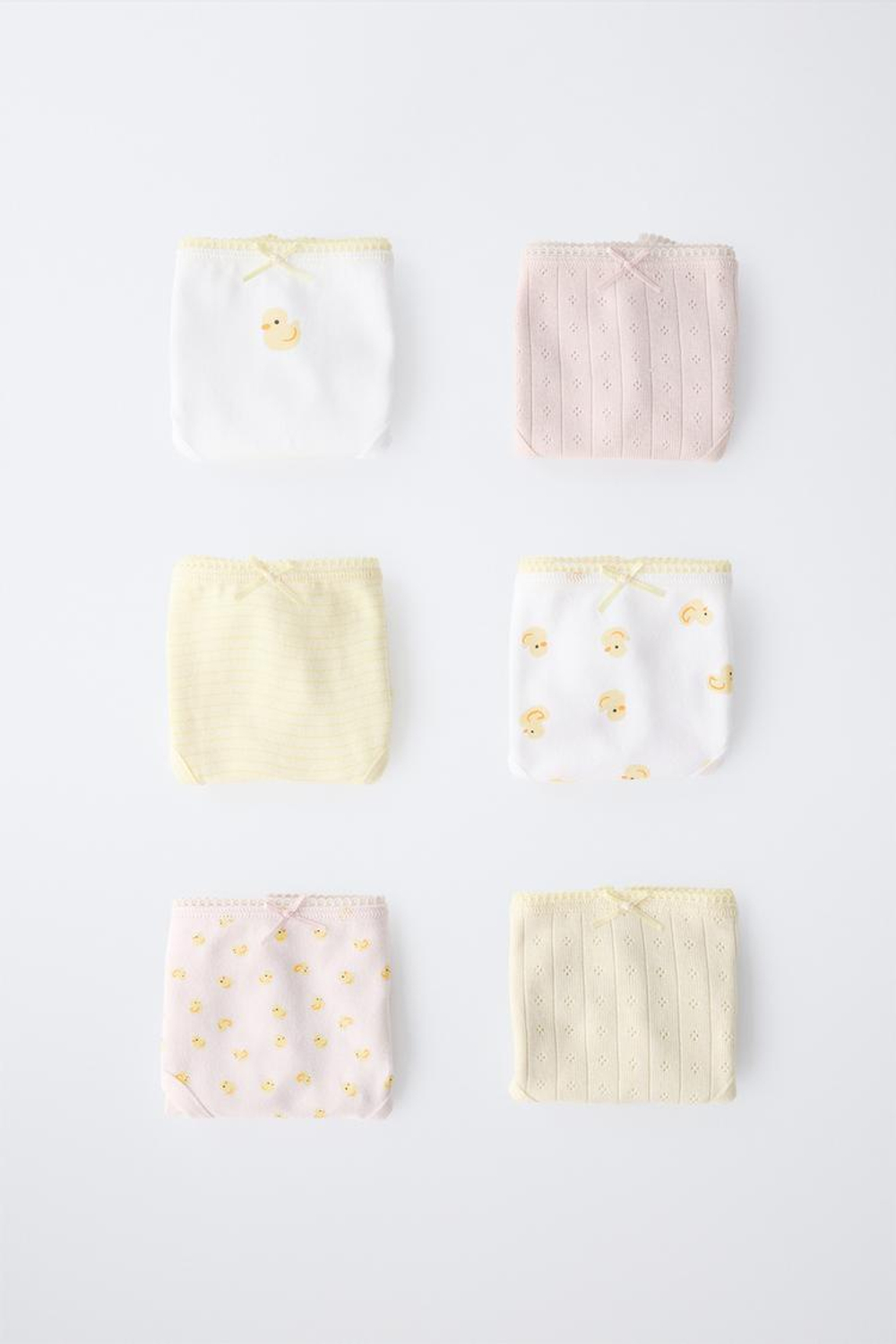 ZARA НАБОР ИЗ ШЕСТИ ТРУСОВ С ПРИНТОМ «УТЯТА», БЕЛЫЙ