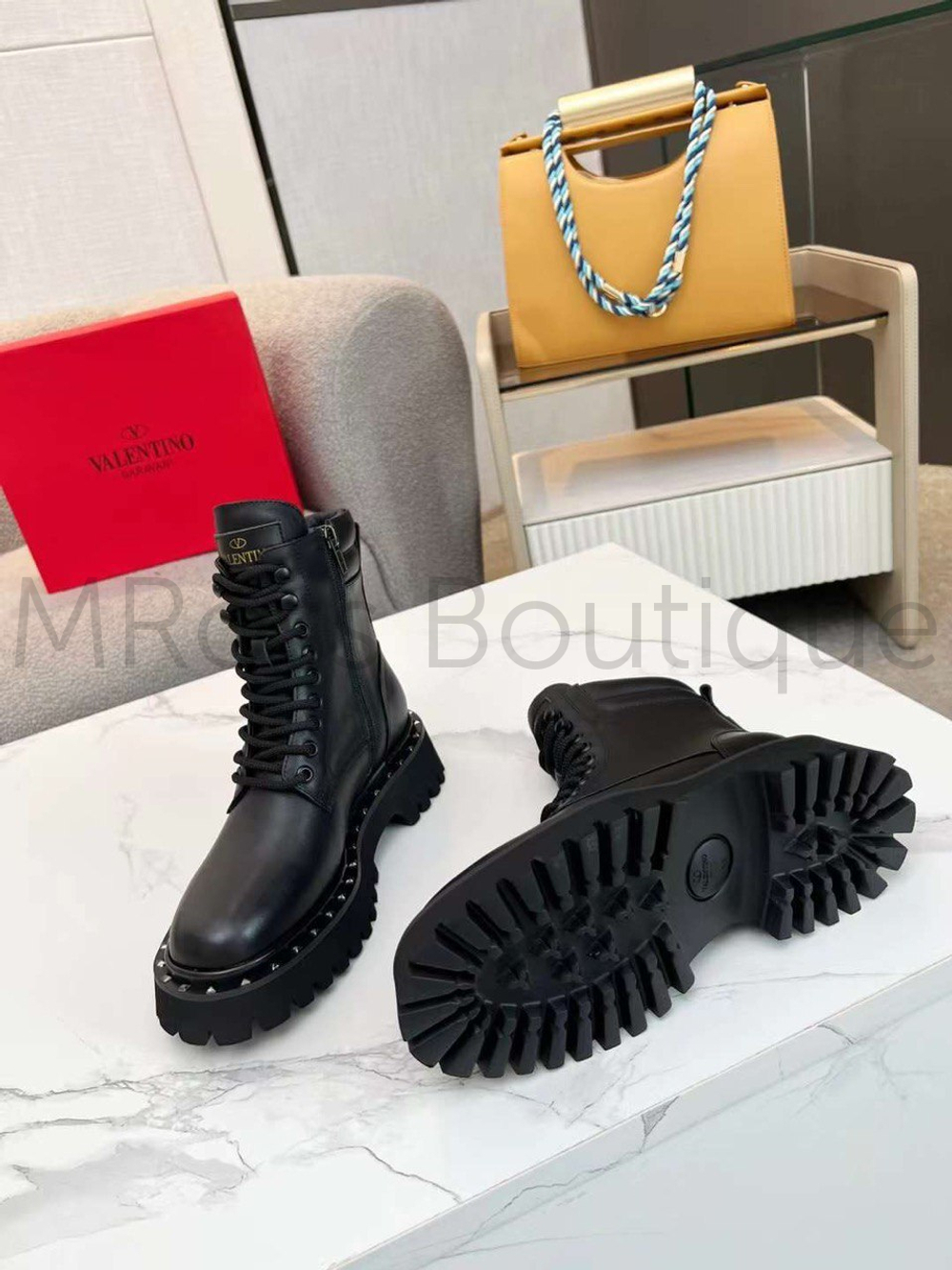 Женские демисезонные ботинки Valentino на шнуровке (Валентино) люкс класса