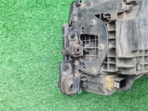 Фара правая Scania R-Series (2016-н.в.) галоген