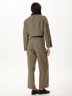 Костюм брючный АУРА, коричневый