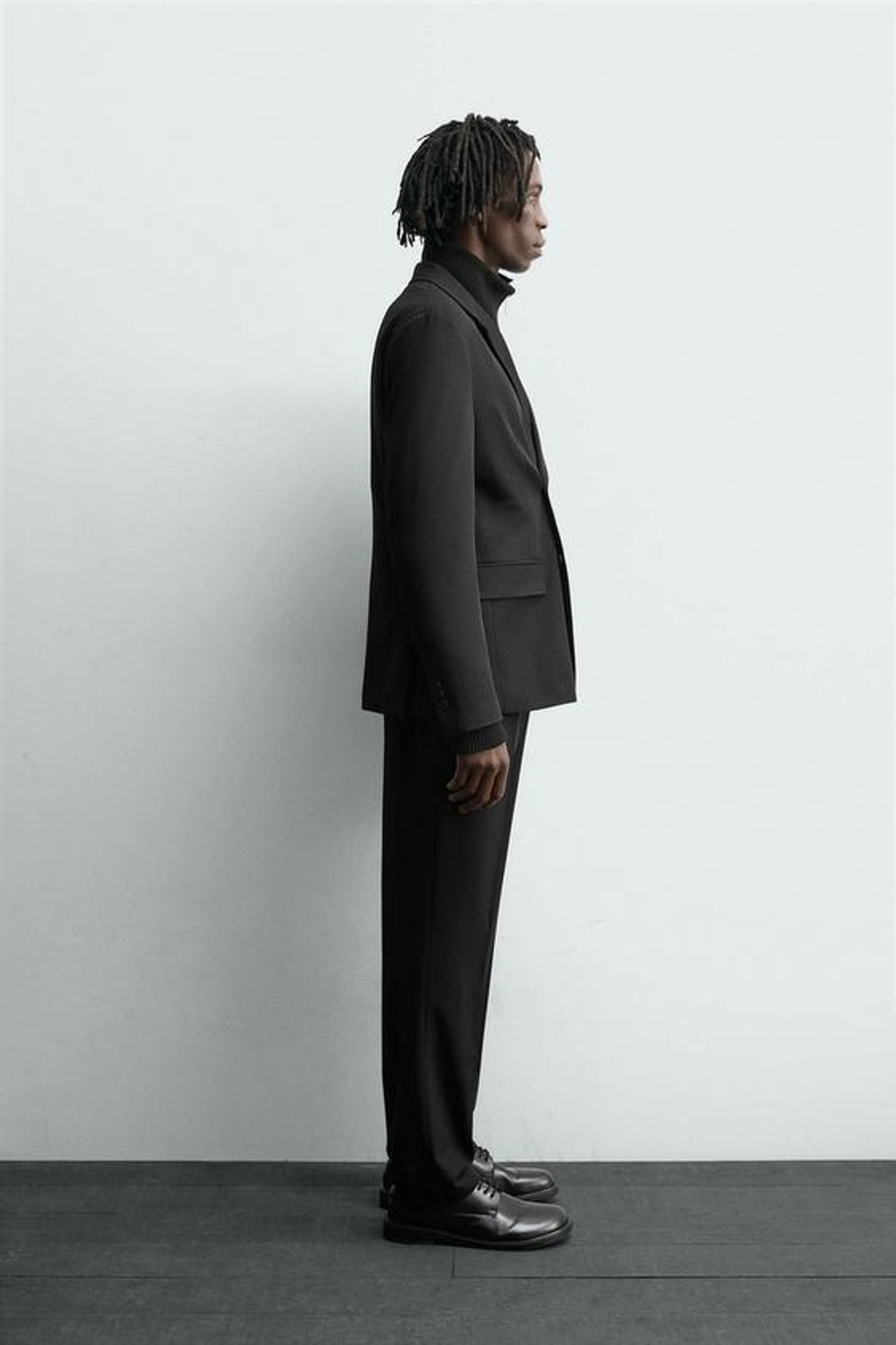 ZARA КОСТЮМНЫЕ БРЮКИ COMFORT СО СКЛАДКАМИ, ЧЕРНЫЙ