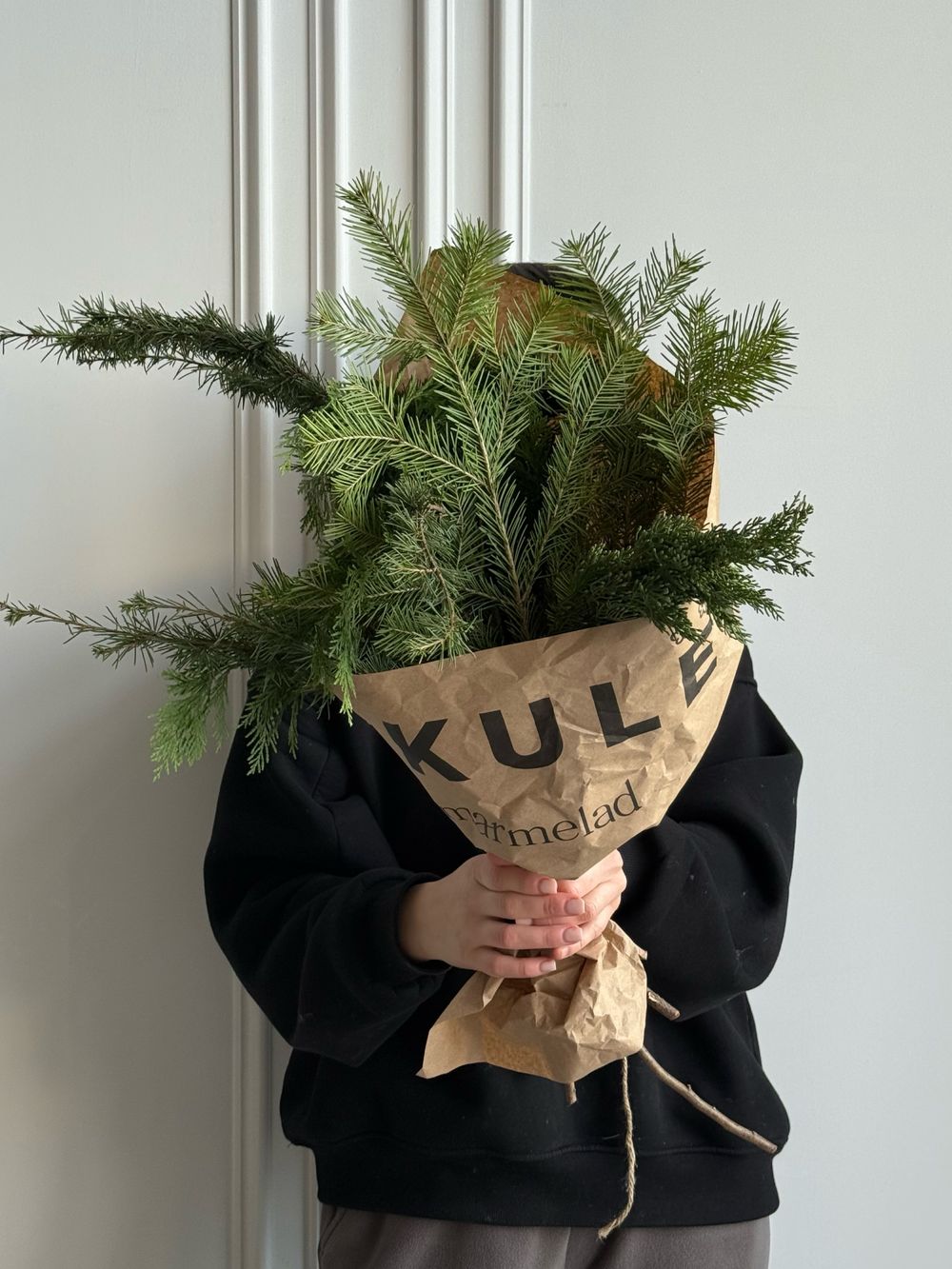 Хвоя - охапка для вазы из туи, пихты и кипариса