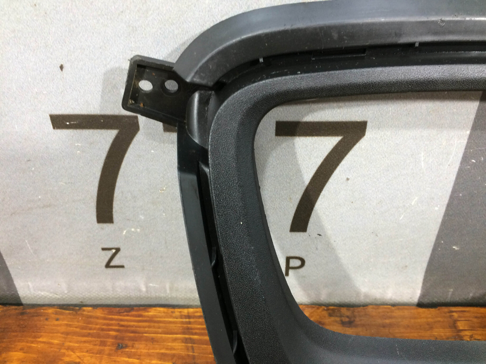 Накладка ПТФ левая Kia Sorento 2 (XM) 12-20 Б/У Оригинал 865232P510