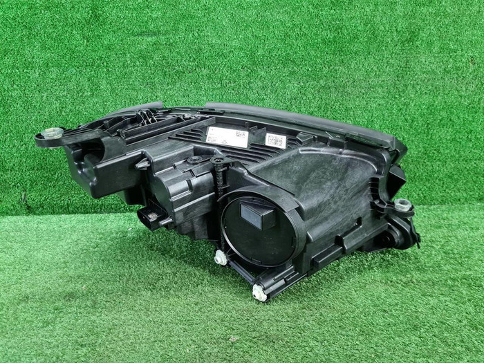 Фара левая Mercedes E W213 (2020-2023) LED