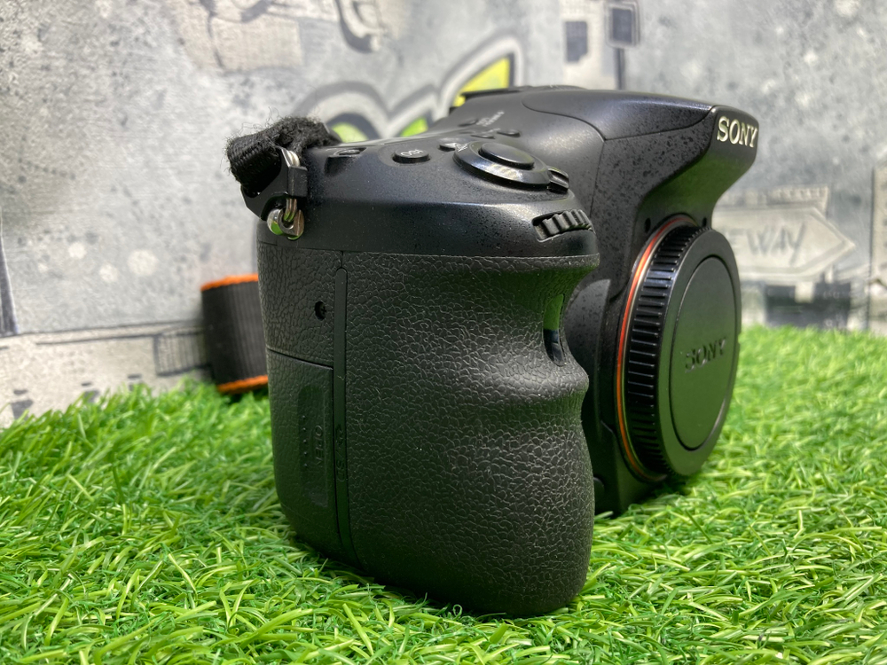 Sony A77 kit 18-55mm (20.500 кадров)