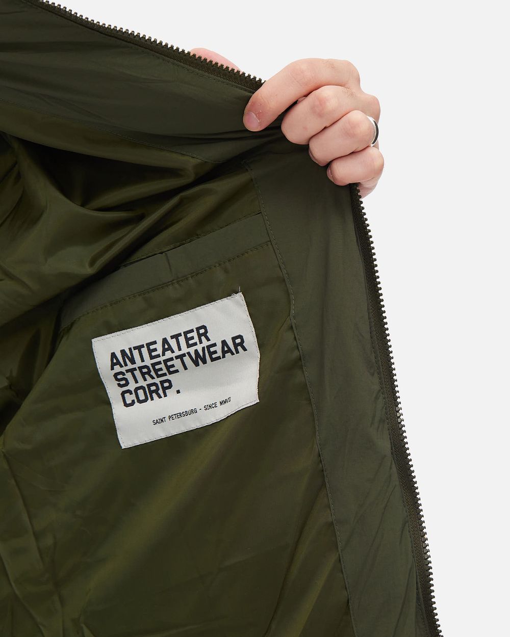 Пуховик Anteater AW25 Downjacket Hooded Crispy темно-зеленый