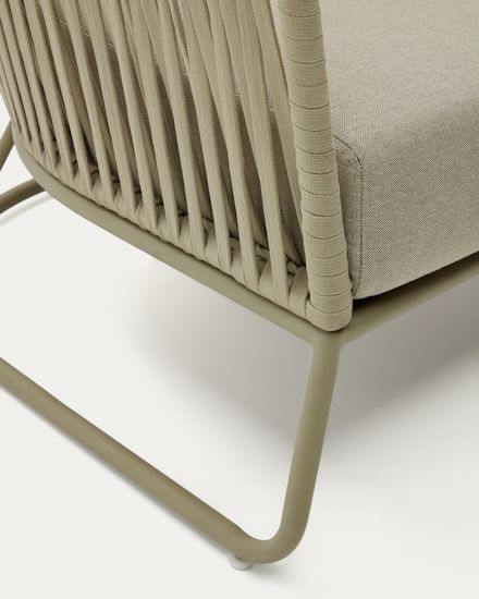 Садовое кресло Saconca с высокой спинкой бежевое La Forma Испания 