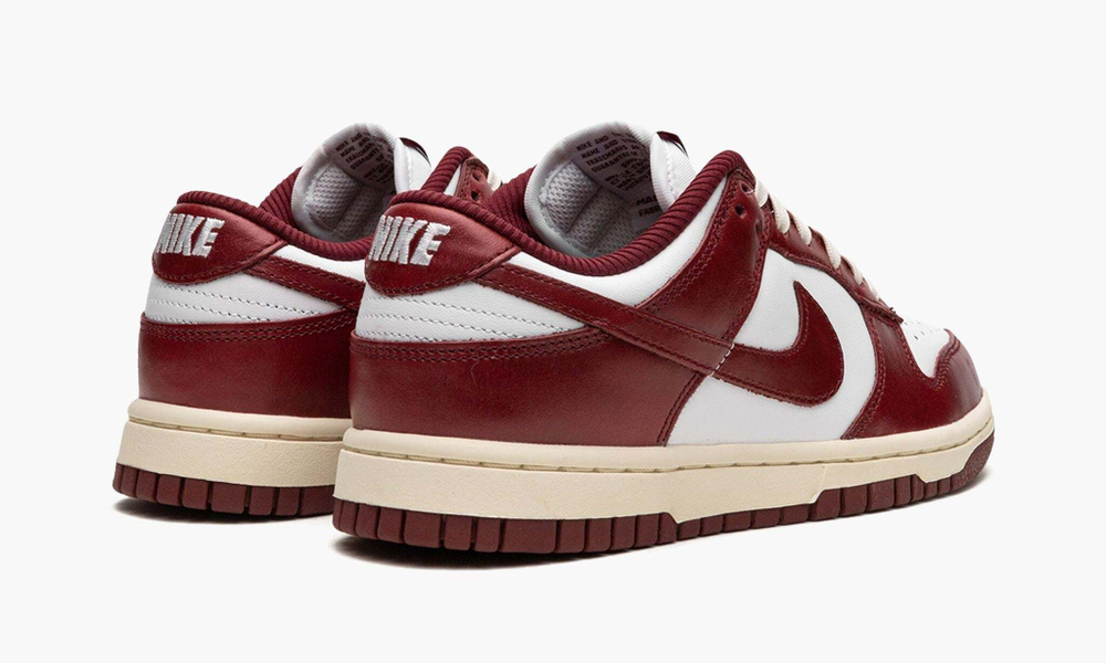 Nike Dunk Low PRM WMNS "Vintage Team Red"