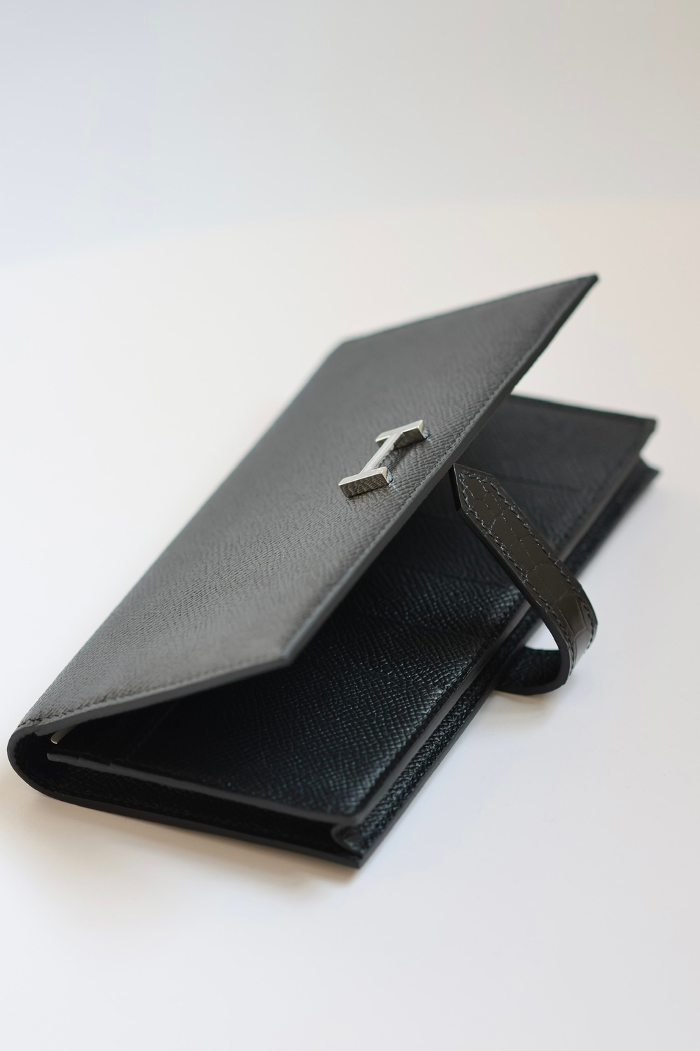 Hermes Bearn Wallet