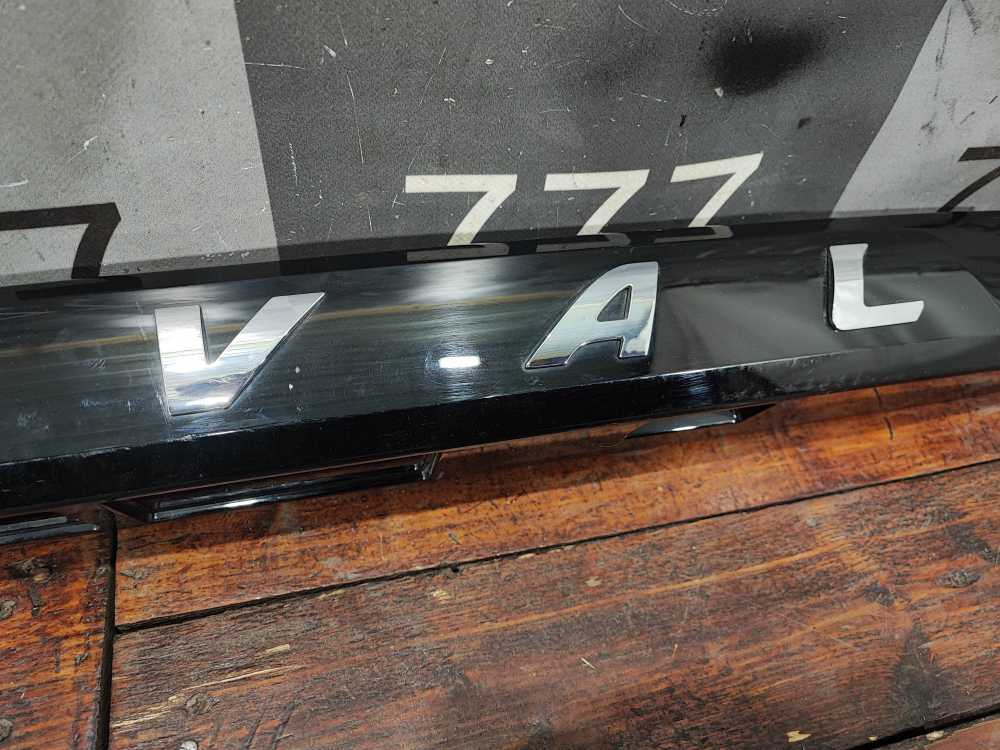 Накладка крышки багажника Haval Dargo 22-нв Б/У Оригинал 5506100XKN43A