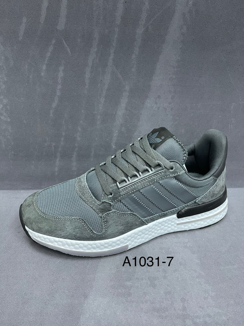 Кроссовки по 8 пар (41-45)р. / A1031/7