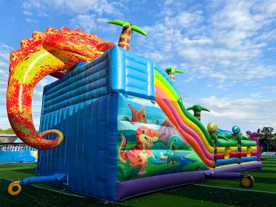 Коммерческий надувной батут «Хамелеон и динозавры Ультра 3» 12*6*6 м