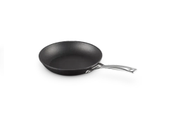 Le Creuset Сковорода с антипригарным покрытием 22 см.