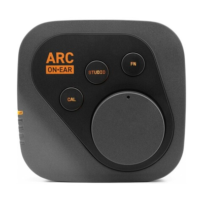 IK Multimedia ARC ON·EAR ЦАП и усиление для наушников