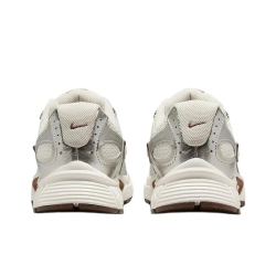 Женские кроссовки Nike V5 RNR 'Sail Fauna Brown' HQ7901-102