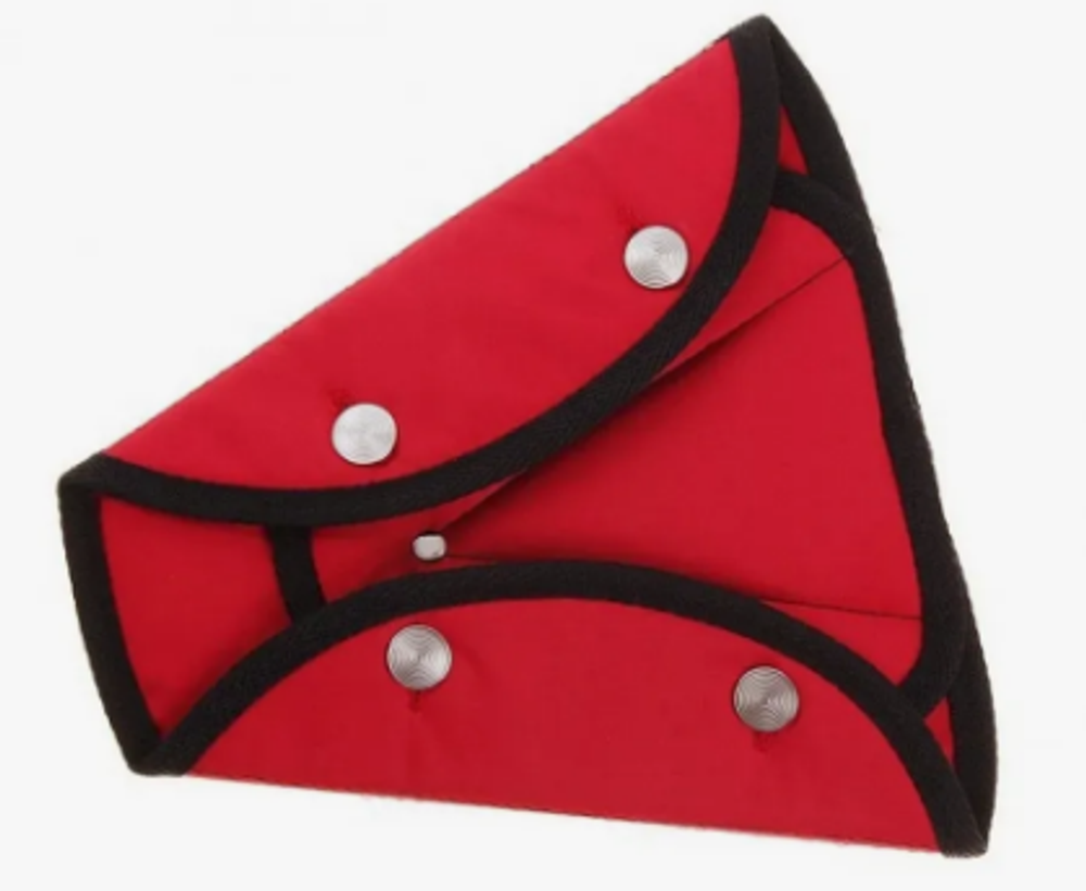 Адаптер ременя безопасности Детский (треугольник) - Красный а04108