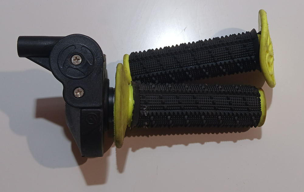 Ручка газа+левая ручка Питбайк Аpex 125E (2024г.)