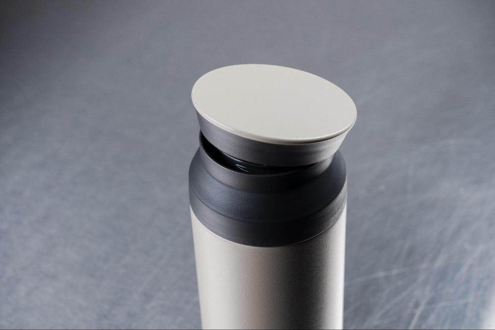 Термокружка Kinto бежевая