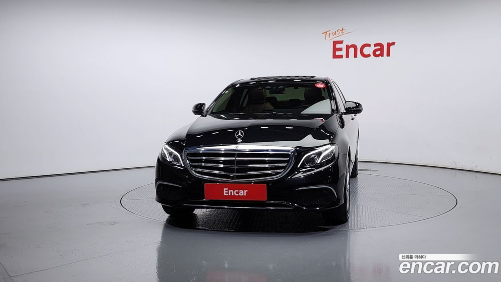Mercedes-Benz E-Class W213 E300 4MATIC Exclusive (03.2020)