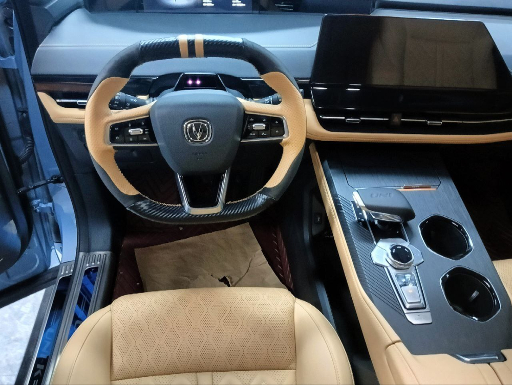 Changan UNI-K Premium, 2.0Т бензин