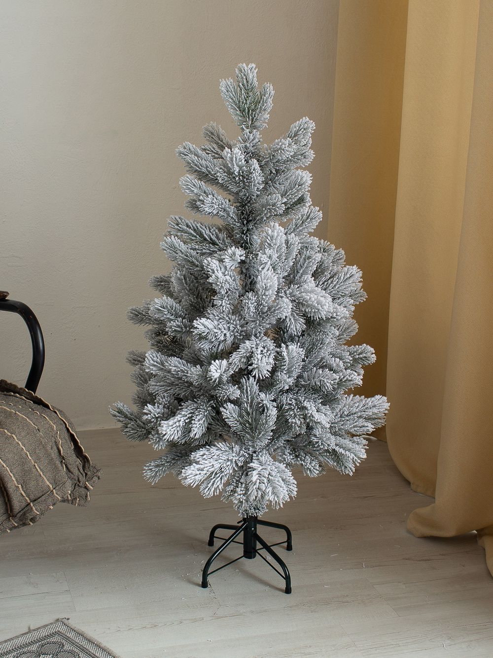 Заснеженная елка «Аляска» GT (Литая хвоя) 210 см / 2,1 м