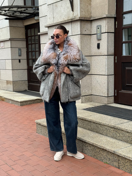 Шоколадная куртка из шерсти с накладными карманами и съемным мехом