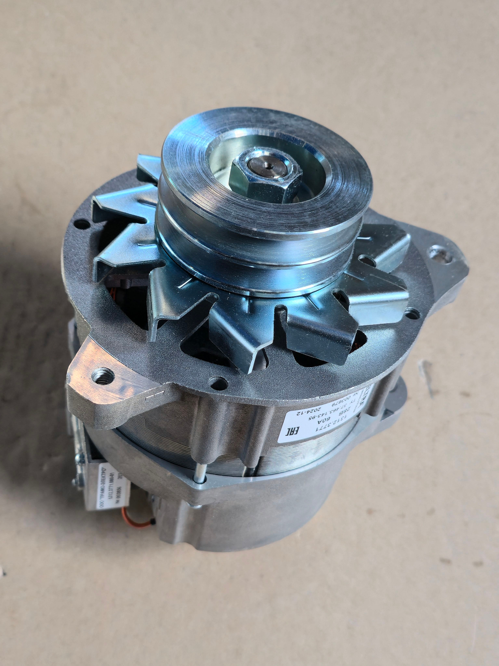 Генератор Камаз, Маз дв.ЯМЗ-236, 238, Камаз-740 28В 60А ELTRA