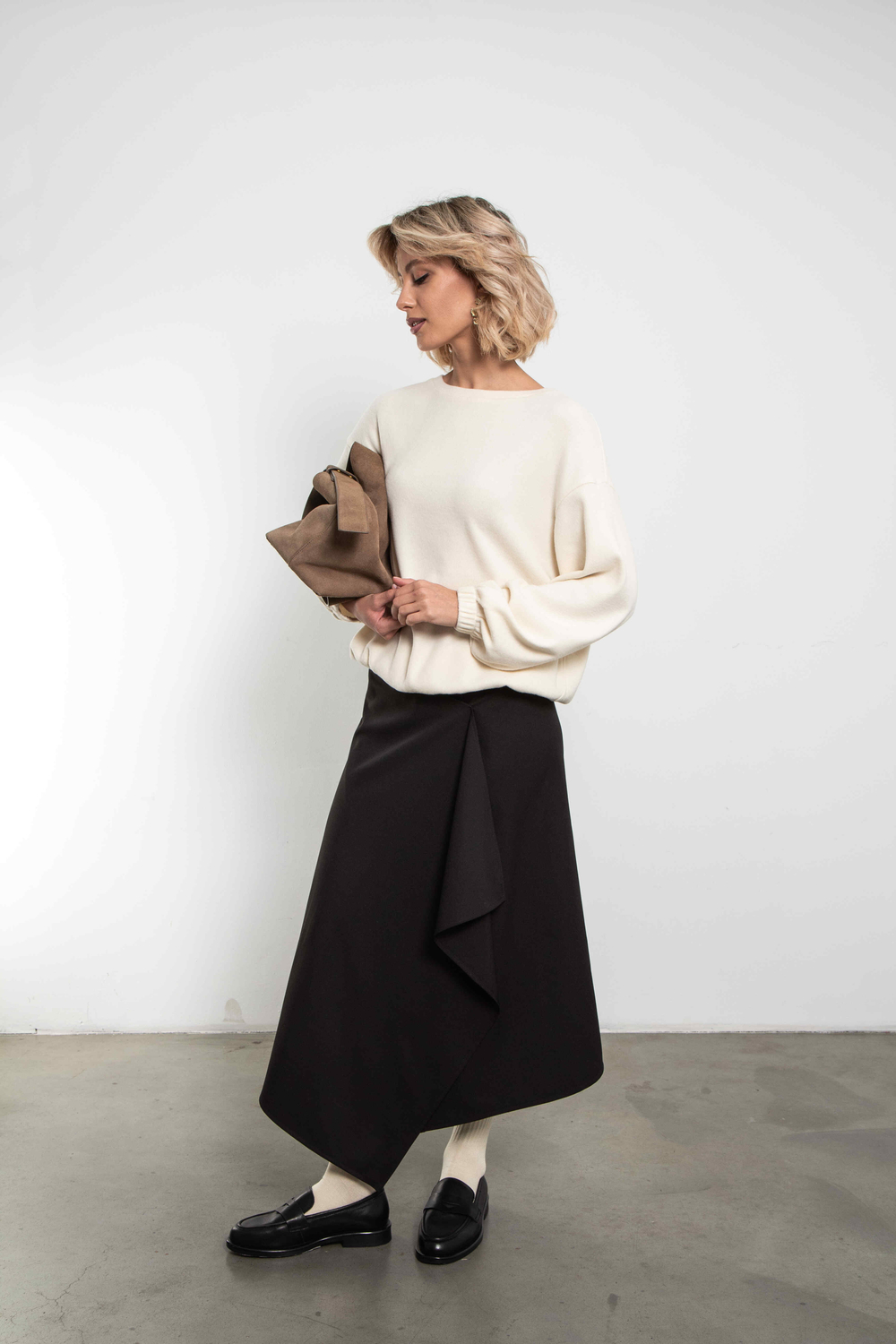 Юбка Мелодия формы (черная)