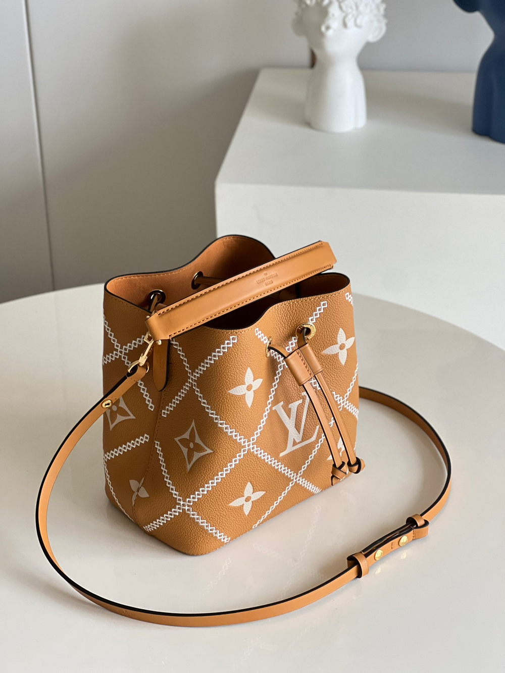 Louis Vuitton NeoNoe BB