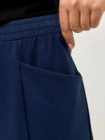 Брюки бананы трикотажные с декоративными швами